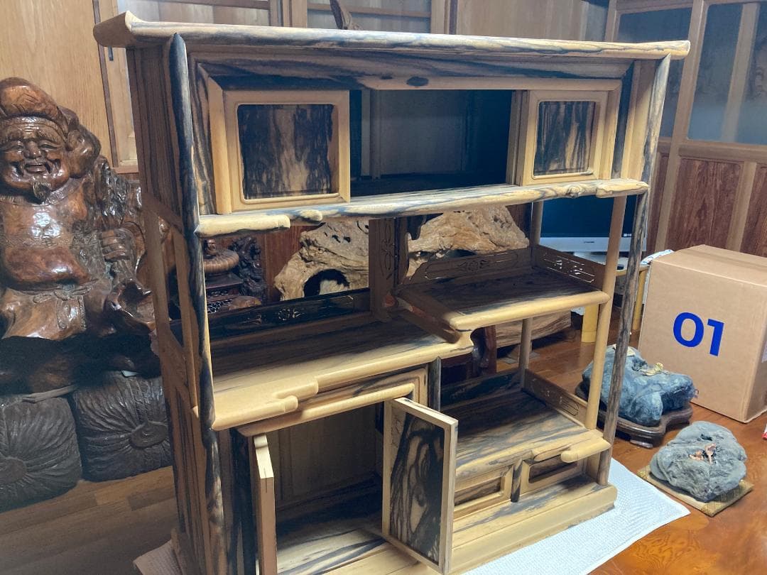 日本のアンティーク 茶箪笥 黒柿材