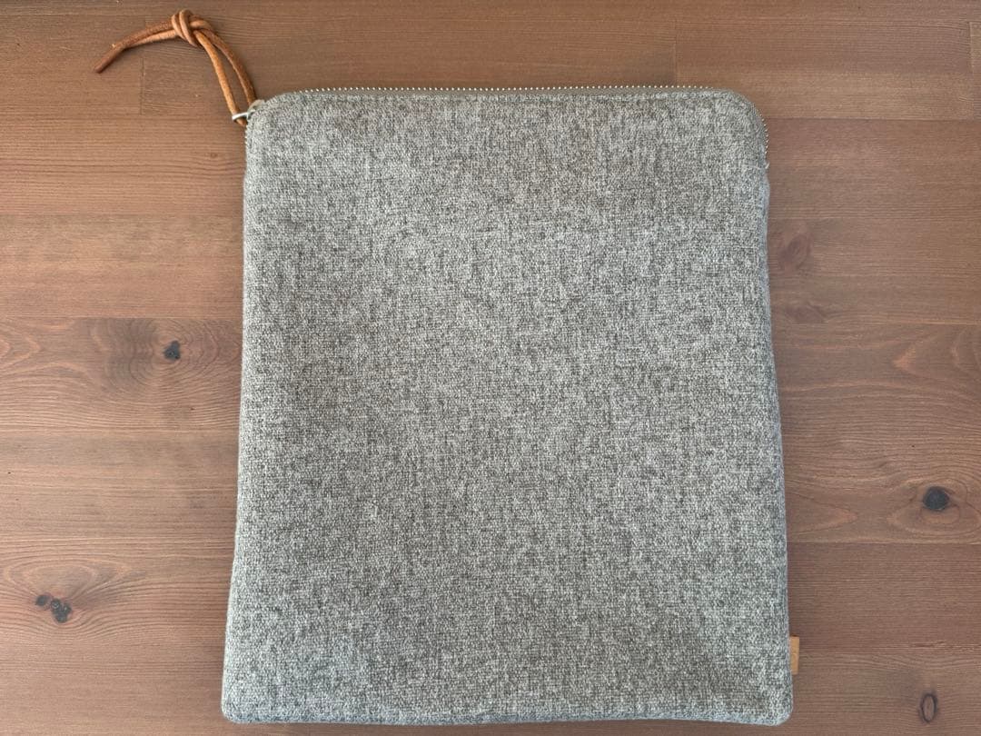 Bang & Olufsen Beoplay H95と 純正キャリングケース