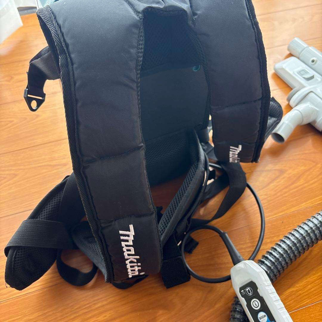 マキタ 充電式背負クリーナ VC008G 本体のみ makita 中古
