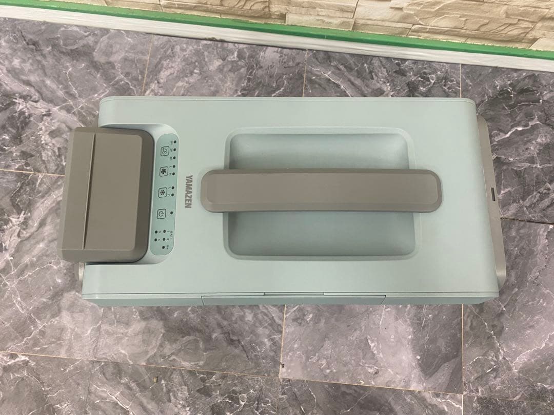 山善　ELEIN バッテリー対応コンパクトクーラー YBC-C04