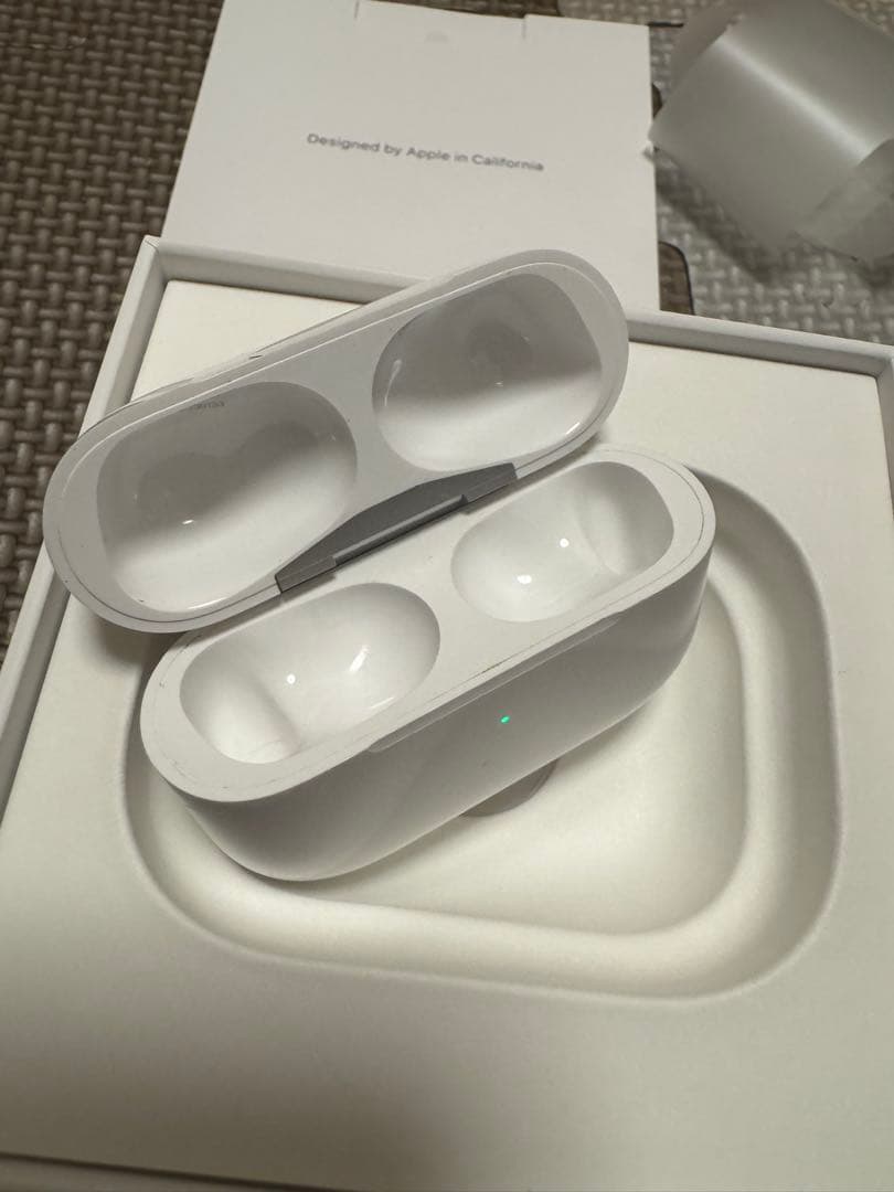 AirPods Pro 第2世代　TYPE C充電ケーブル未使用　ケース付き