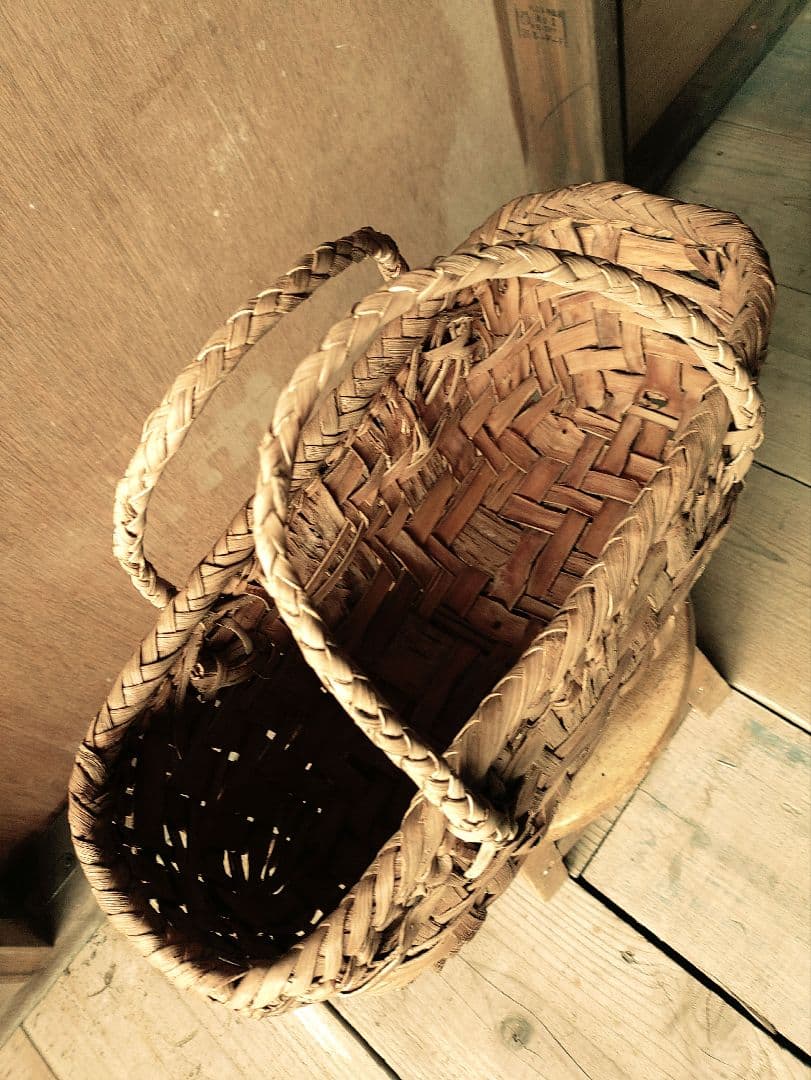 白*藤様 信州安曇野の山葡萄かごバック。里山手仕事。