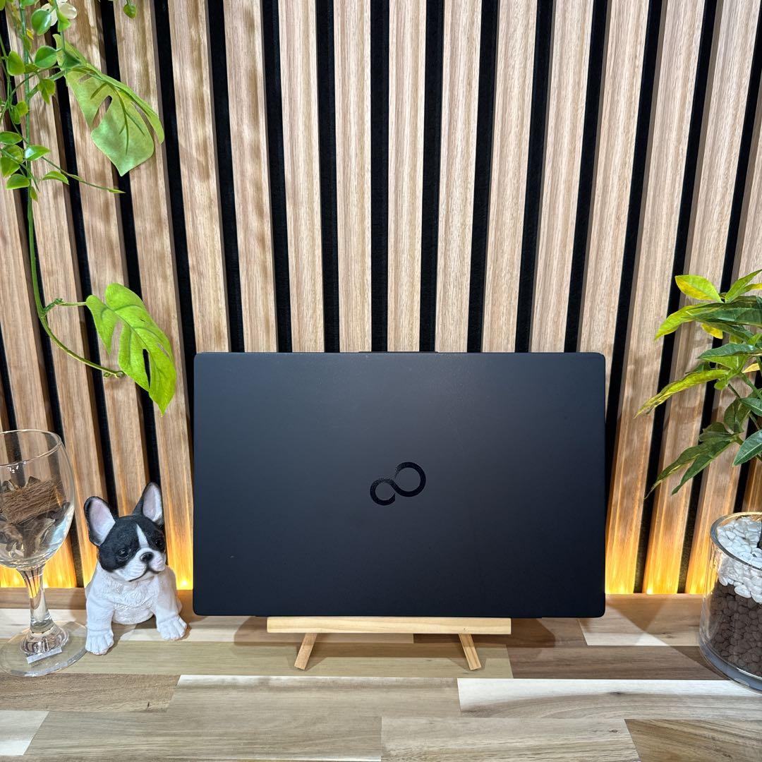 極美品‼️LIFEBOOK☘️最高峰i7☘第11世代☘️フルHD☘最新ノートパソコン