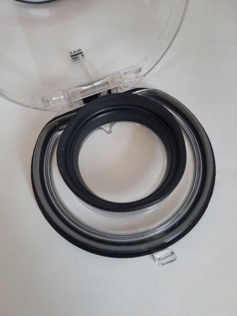 ダイソン dyson コードレスクリーナー 純正 SV12本体