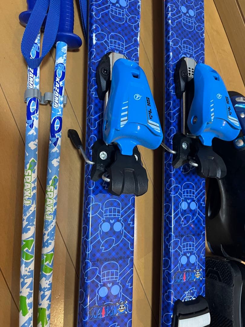 美品 ジュニア用スキー 板138cm 身長125〜145cmくらい ブーツ24
