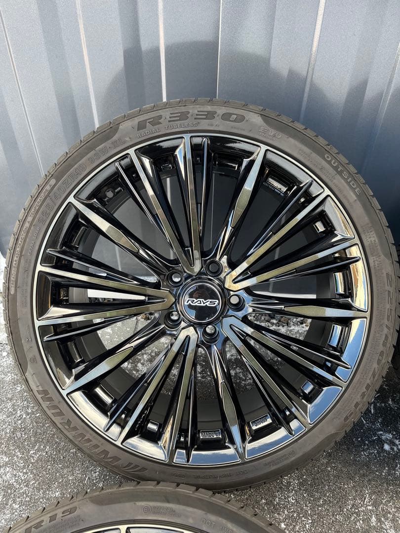 レイズベルサスヴォウジェLIMITEDスモーククリア 19インチ8J +35