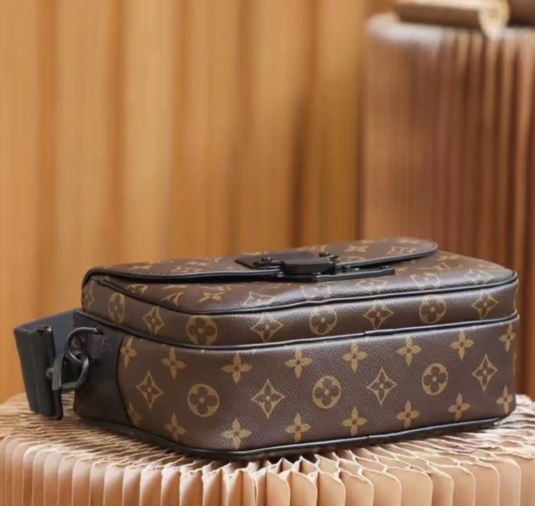 状態良好 ✨ S-lock モノグラムショルダーバッグ