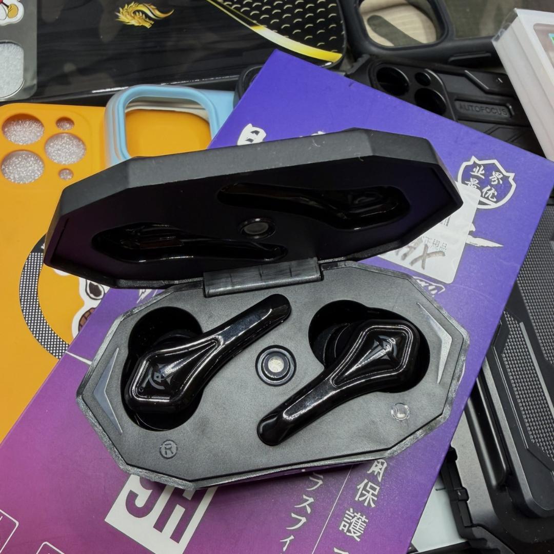 フリーSIM.アップル、iPhone 11 Pro Max/68GB.付属品多数