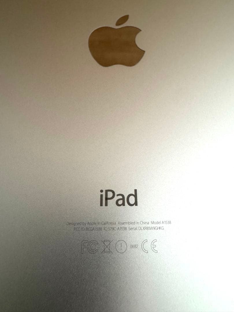 iPad mini 第4世代　64GB シルバー