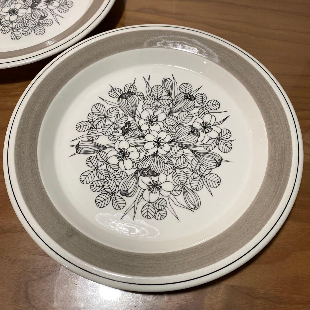 クロッカス　アラビア　グレーリム　プレート　26㎝　中皿　大皿　ブラック　D