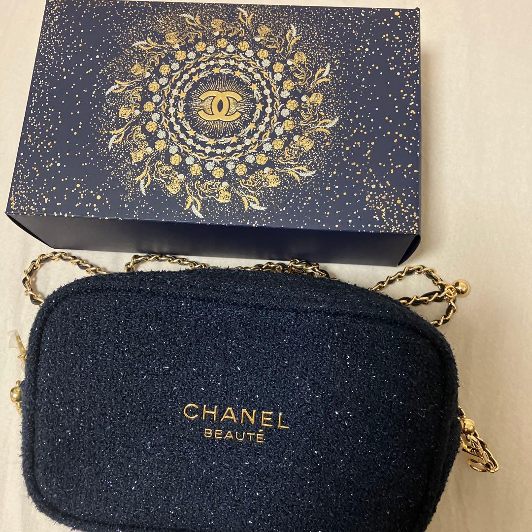 新品！CHANEL BEAUTE ネイビー ポーチ