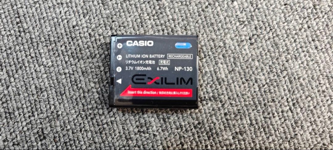 【美品】CASIO EXILIM EX-ZR200 コンパクトデジタルカメラ