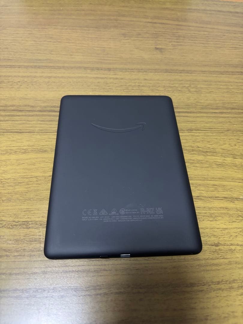 【美品】Kindle Paperwhite (8GB) 6.8インチ　ケース付属