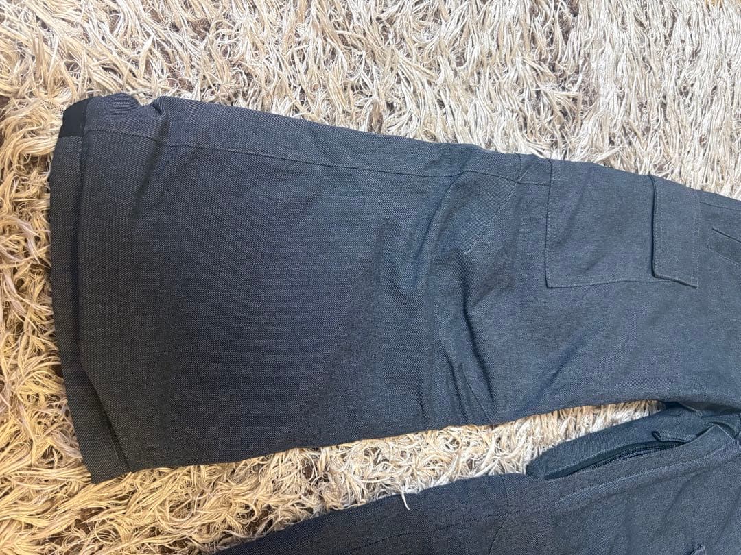 Burton スノーボードウェア Sサイズ 手袋付き