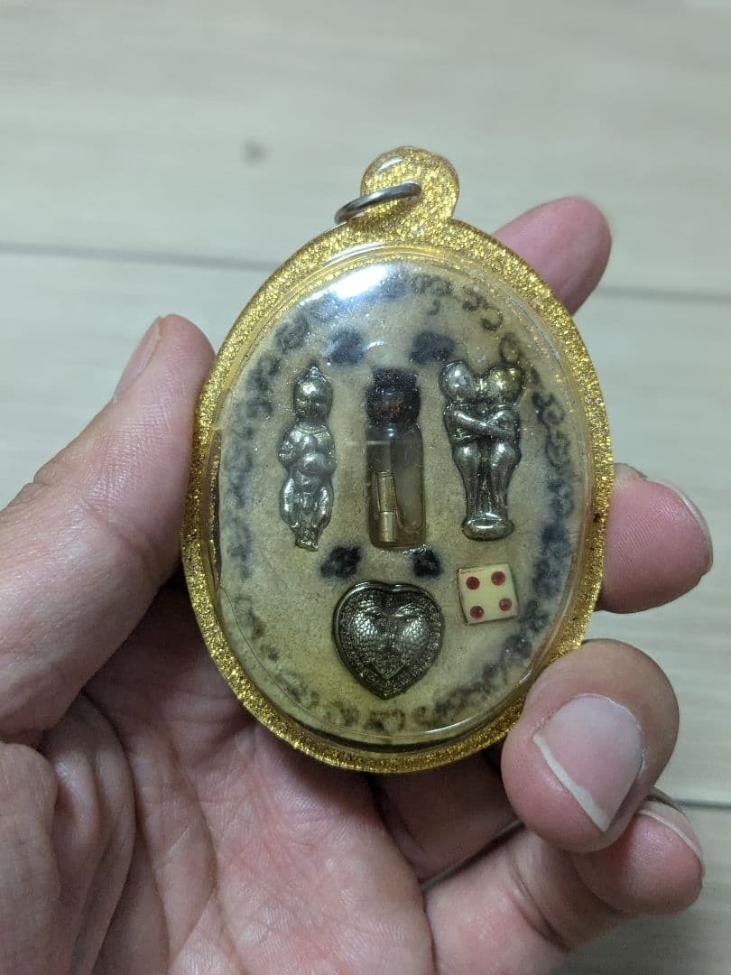 【え？】タイのお守りプラクルアン！いや呪物？黒魔術…？恋愛運が超上昇！？九尾の狐