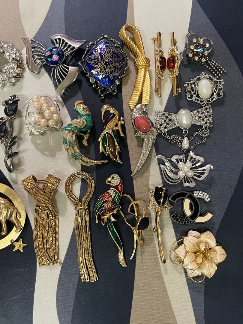 ブローチ・タイピンまとめ売り