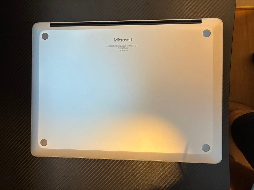 Microsoft Surface Laptop 13.8インチ 第7世代