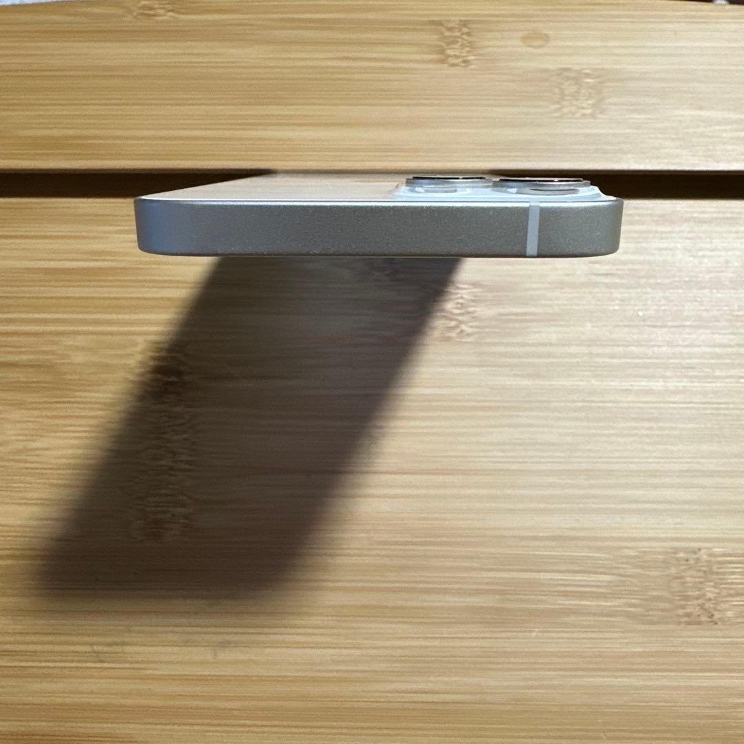 iPhone 13 128GB スターライト SIMフリー