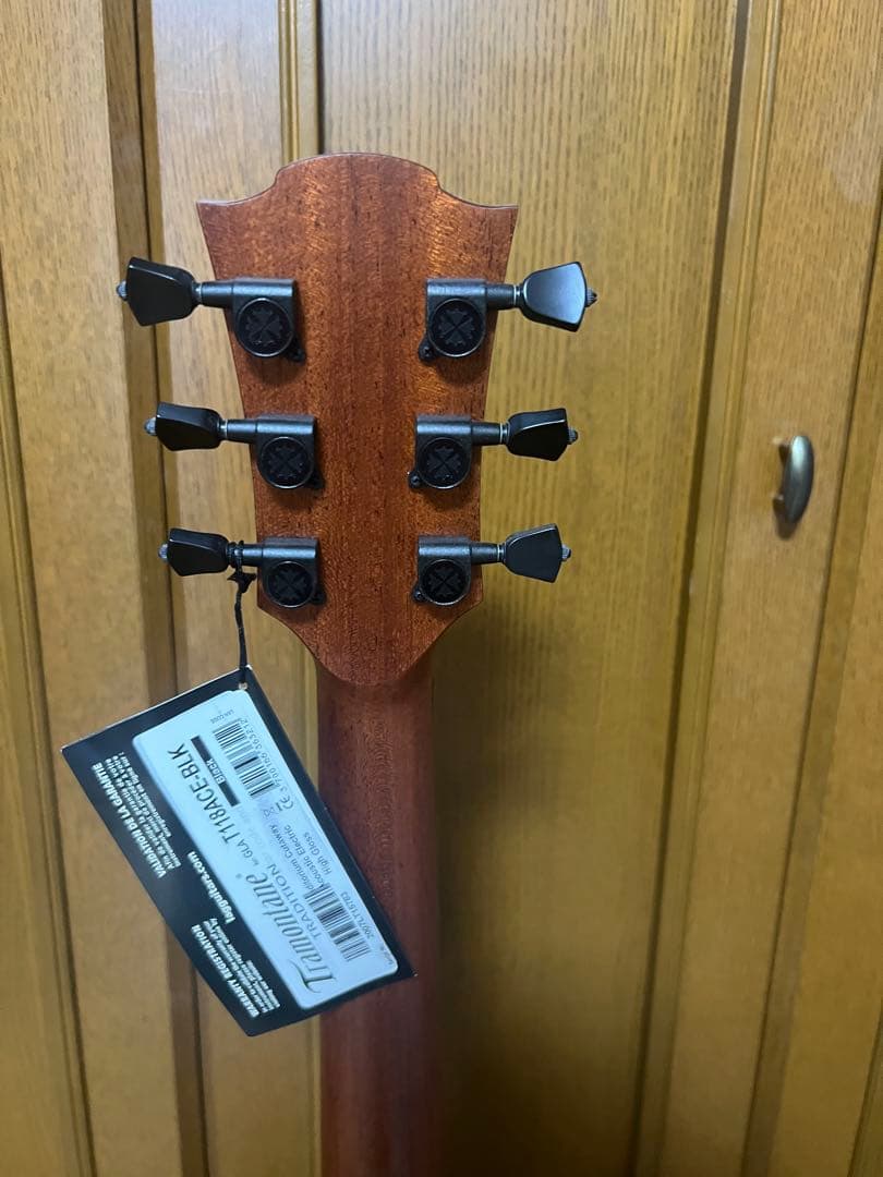 ほぼ未使用　LAG T118 ACE BLKエレアコ ギター