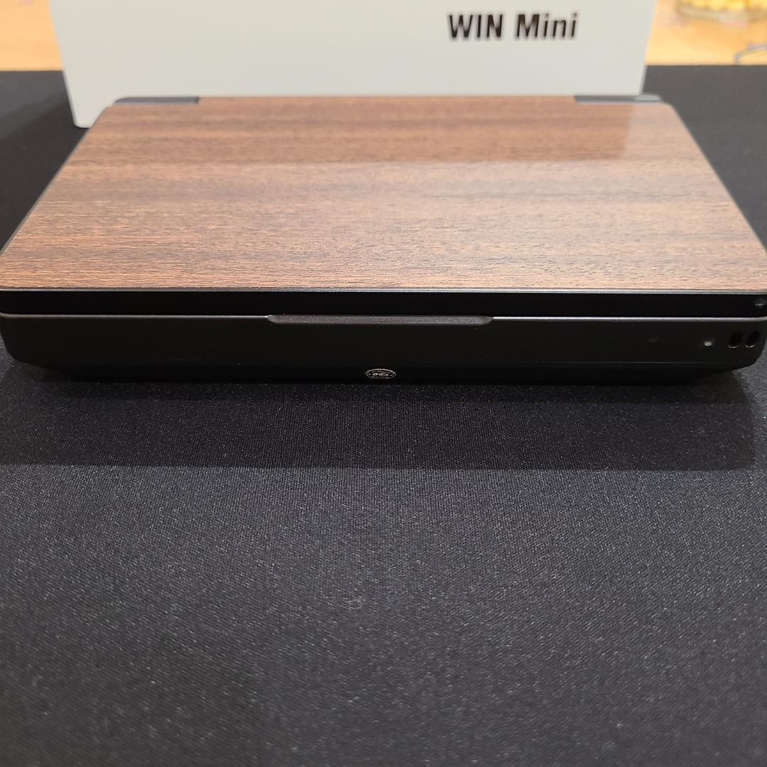 GPD WIN Mini 2024 木目スキンシール貼付済