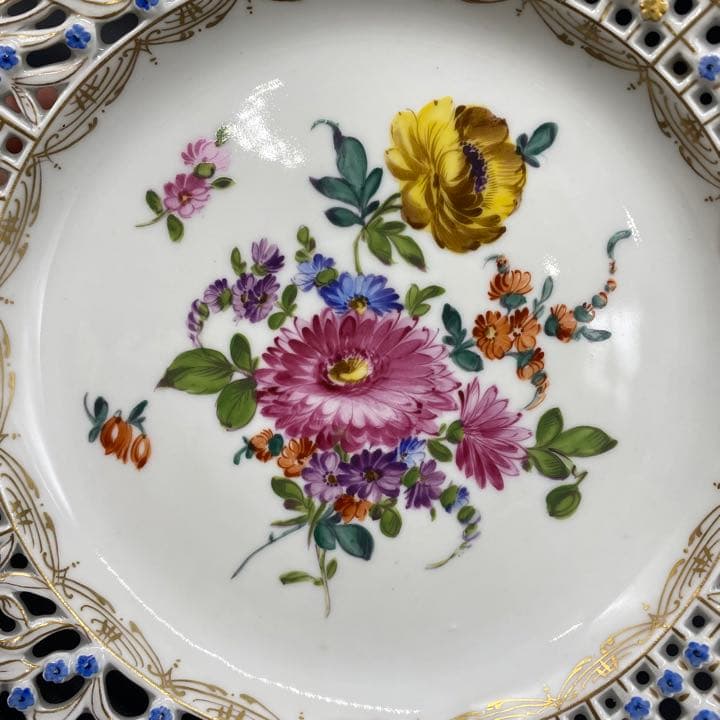 アウガルテン ウィーン釜　透かしプレート　オープンワーク　フラワー　飾り皿