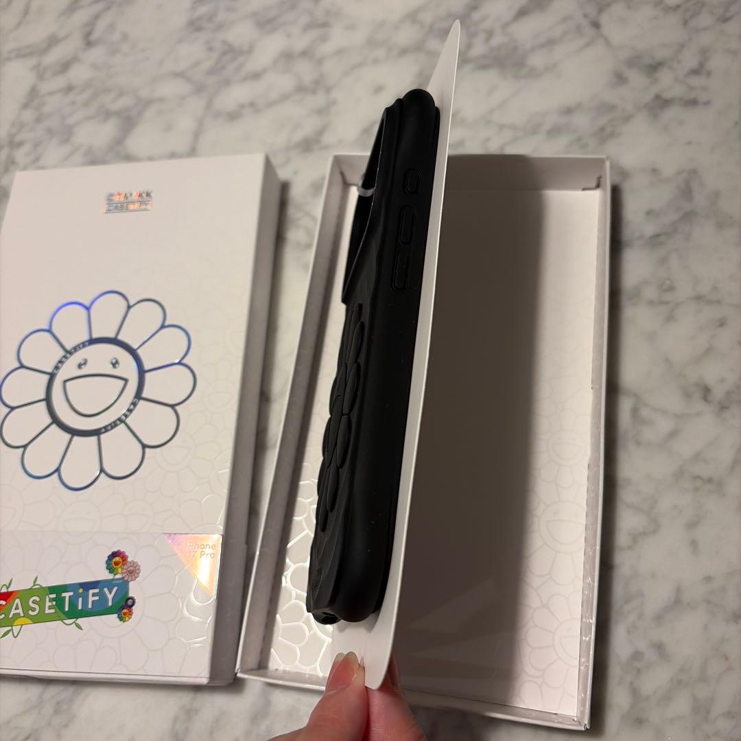 【村上隆 x CASETiFY】FLOWERS BLOOM BLACK