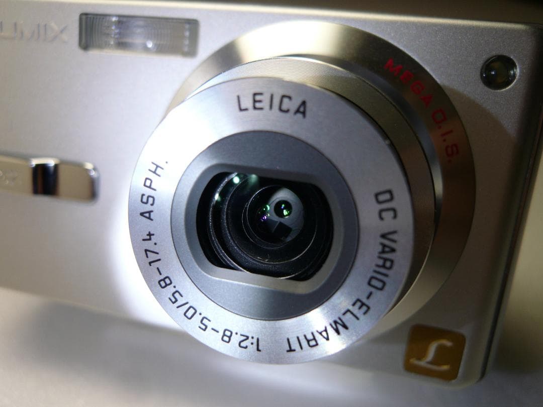 LUMIX★DMC-FX7⭐️極美品⭕️安心の実働品★シルバー