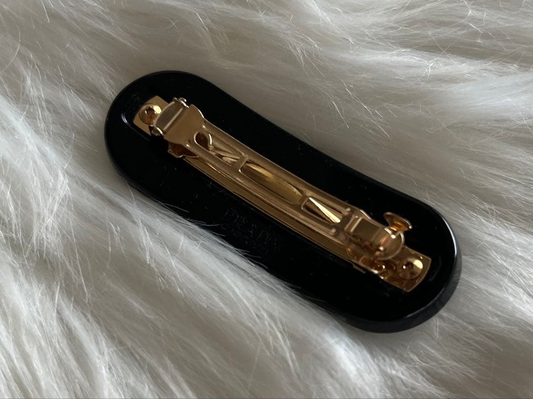 PRADA プラダ プレックス ヘアクリップ バレッタ 黒 定価71,500円