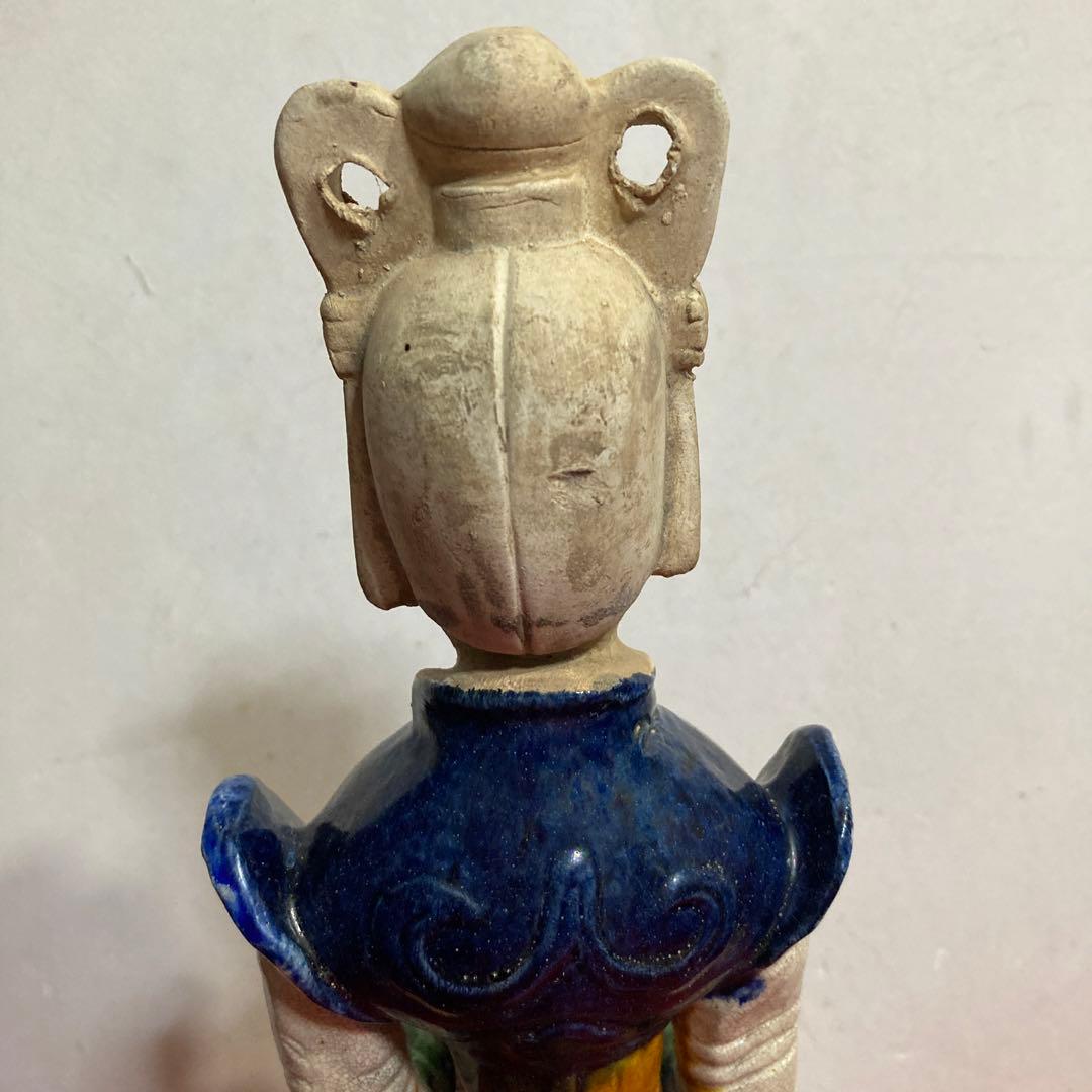 レトロ　アンティーク　　　　　　　　　　　　　古玩中国唐三彩女性俑　（年代不明）