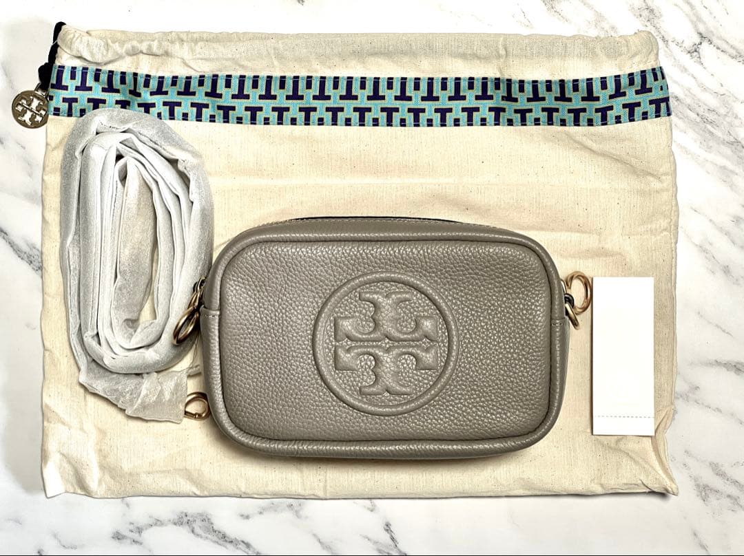 【新品未使用】トリーバーチ　ショルダーバック　人気色