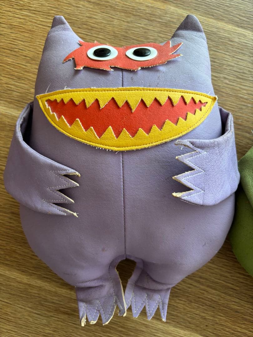 B*♭様 ナウガモンスター 3体⭐︎ミッドセンチュリーイームズユニロイヤル