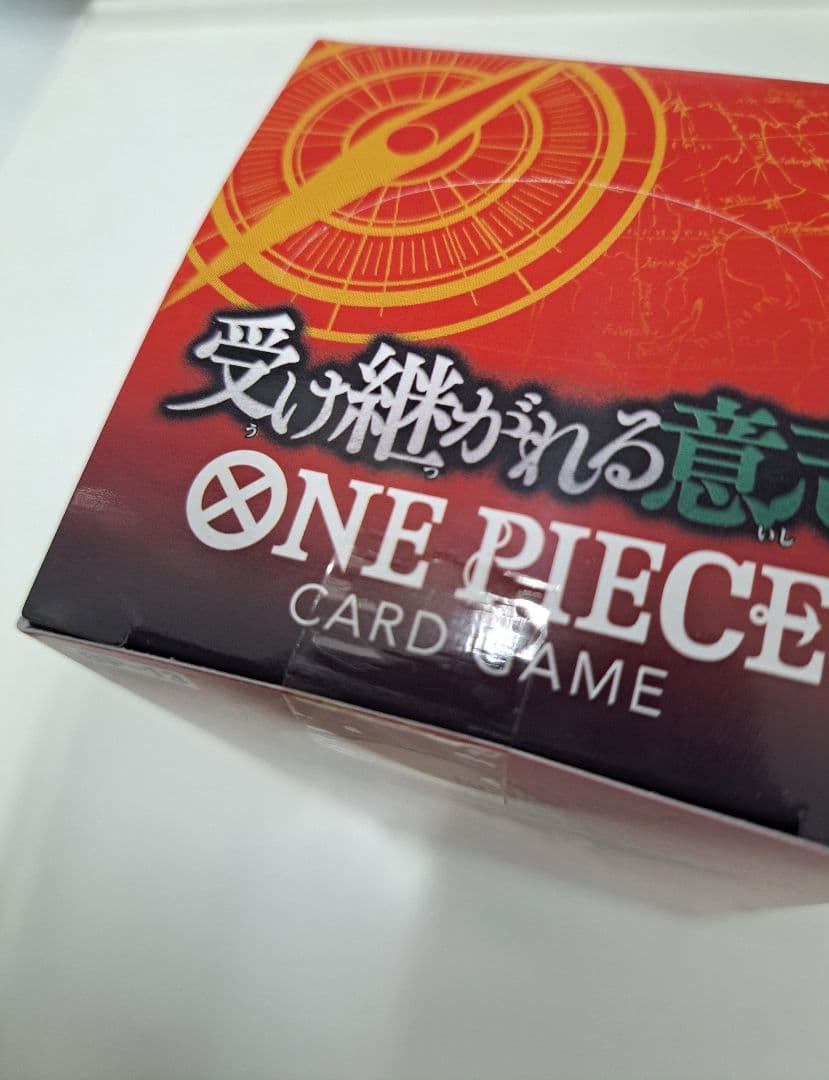 【新品未開封テープ付き】ワンピースカード　受け継がれる意志　box