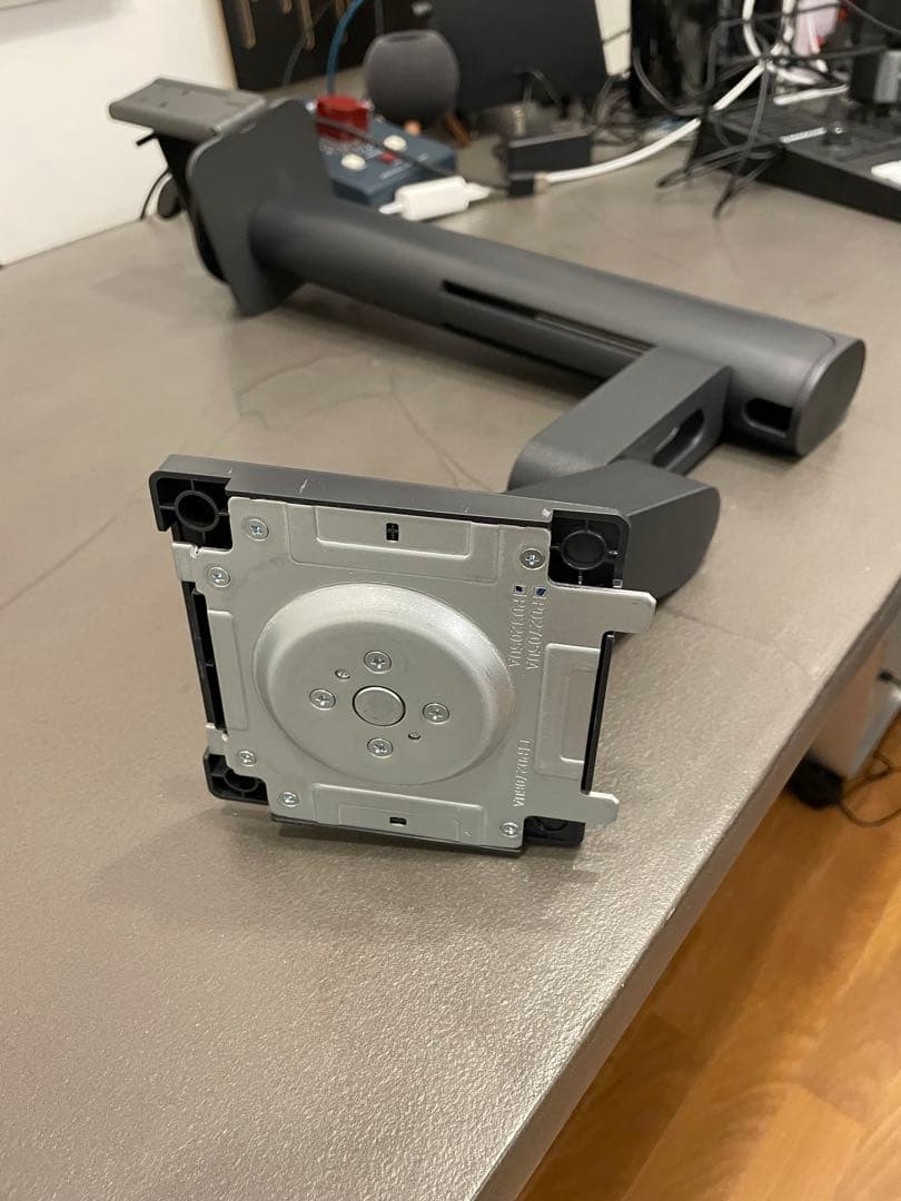 BenQ AQCOLORシリーズ　エルゴモニター 4K 31.5型