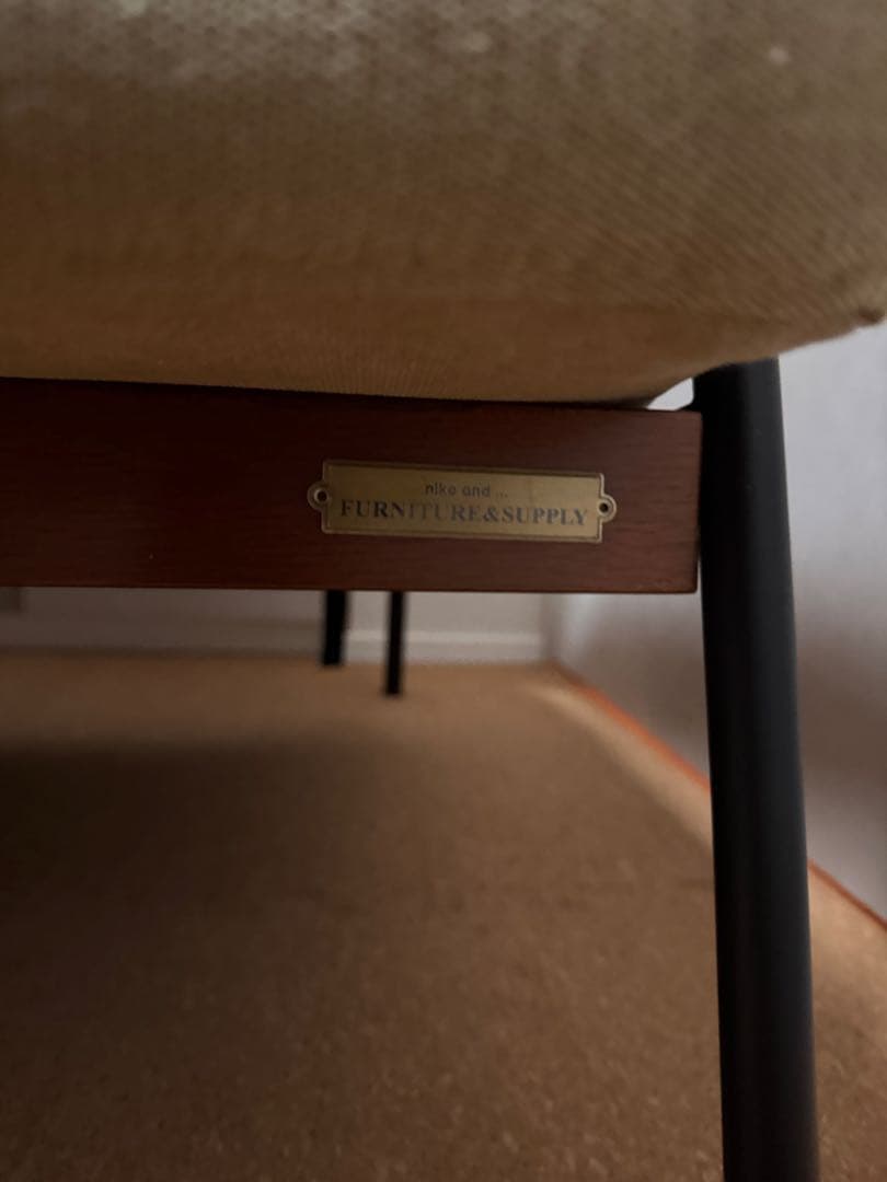 niko and…FURNITURE&SUPPLY ベージュ2人掛けソファ