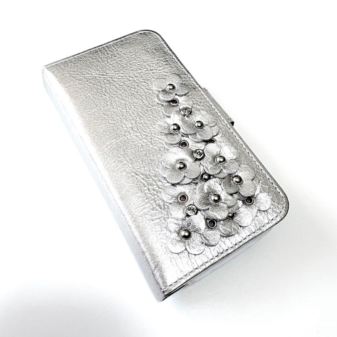 ✨新品✨アンテプリマ✨ マッツェット✨手帳型✨iPhoneSE✨シルバー✨レザー