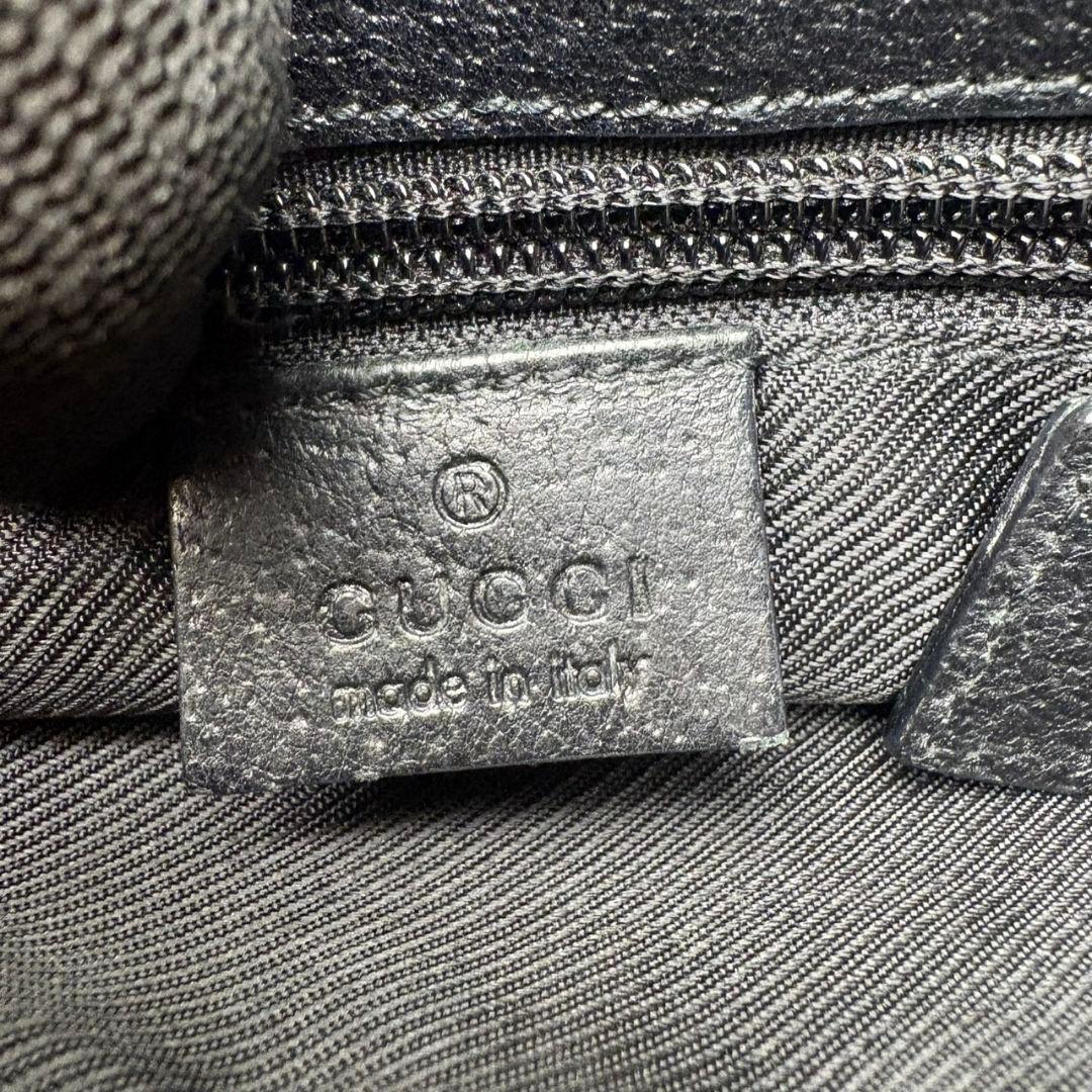 021 極美品 GUCCI ショルダーバッグ 斜めがけ 黒 GG柄 xup5