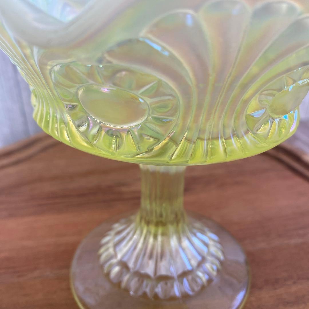 フェントン　ウランガラス　トパーズオパールセント　虹色