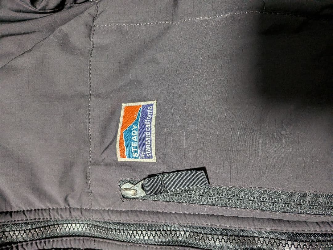 スタンダードカリフォルニア リバーシブル パフパーカー　ダウンジャケット