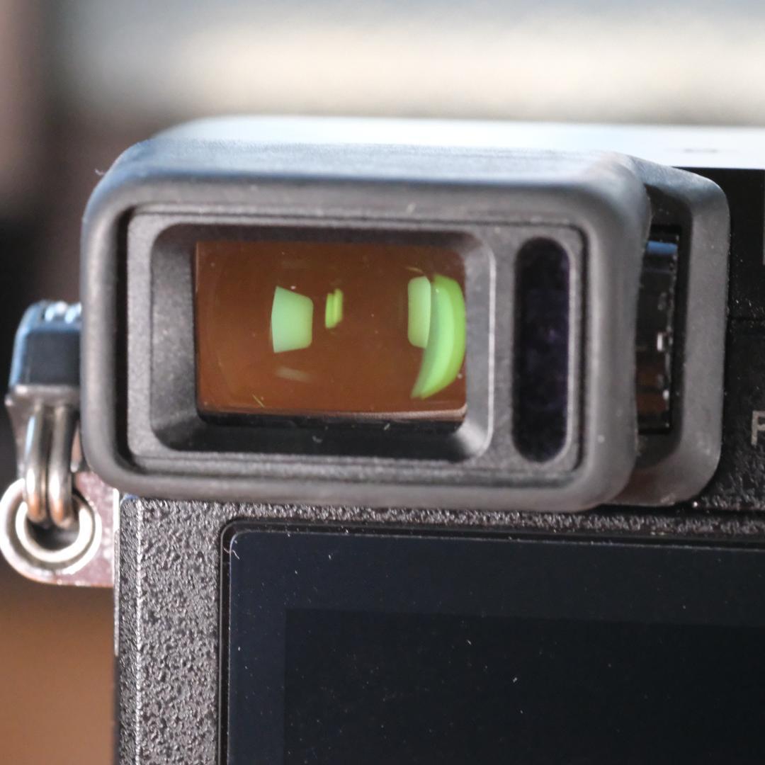 h*i様 Lumix 　DMC-GX7MK2　黒　純正グリップも！