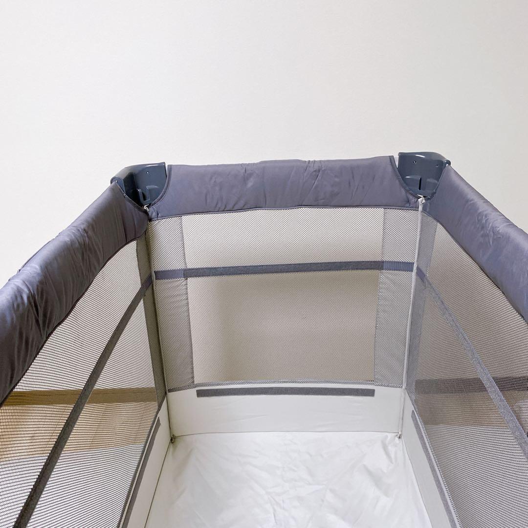 アップリカ　ココネルエアーAB　グレー　ホワイト　ベビーベッド　ベビーサークル