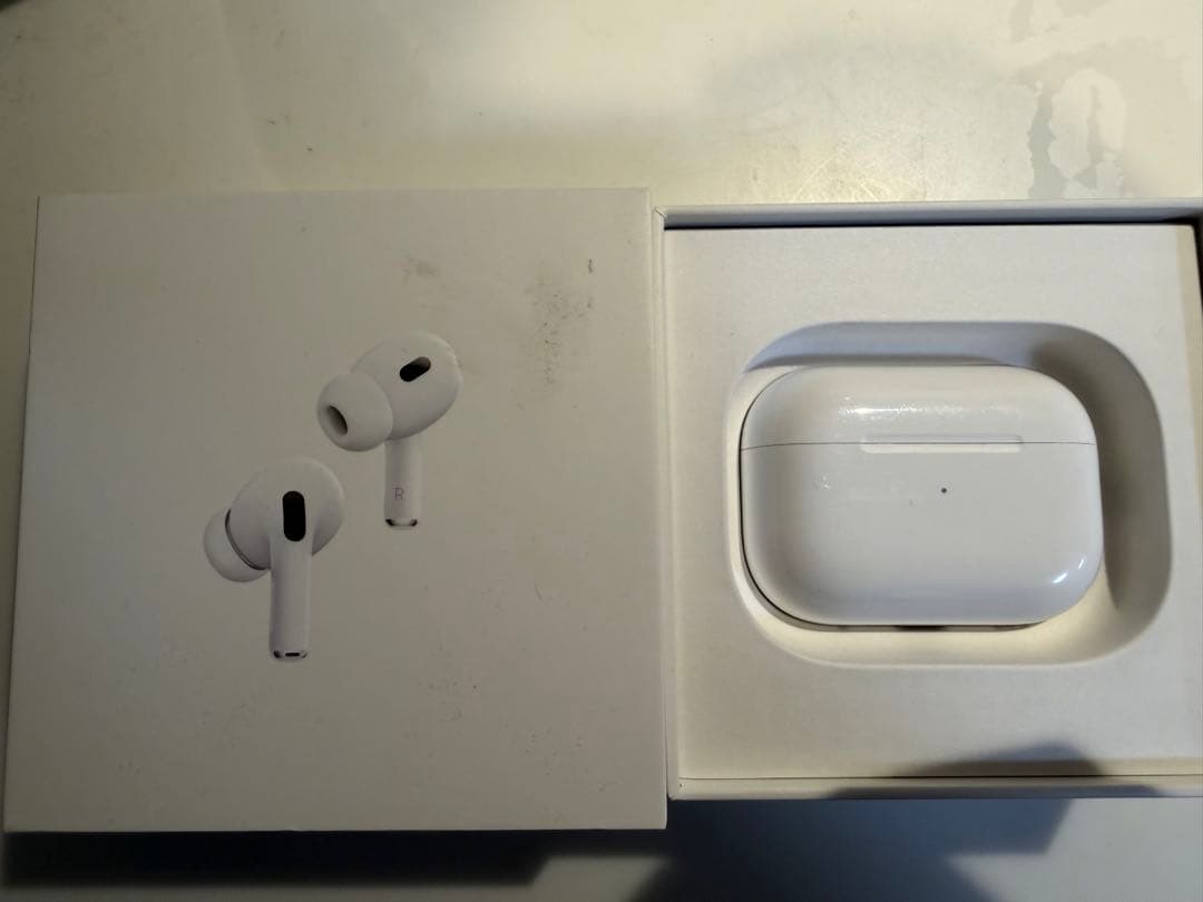 【正規品】AirPods Pro2 ライトニング
