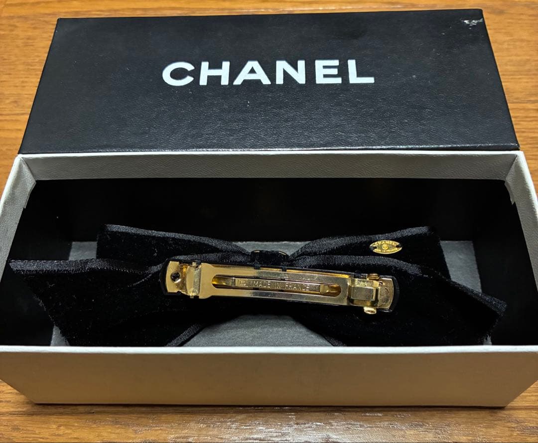 ル*ス様 シャネルCHANEL ココマーク リボン バレッタ ベロア ブラック