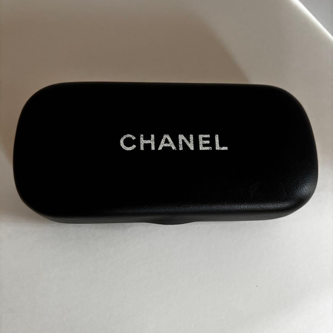 美品CHANEL サングラス ブルー系レンズ　ココマーク ゴールド ケース付き