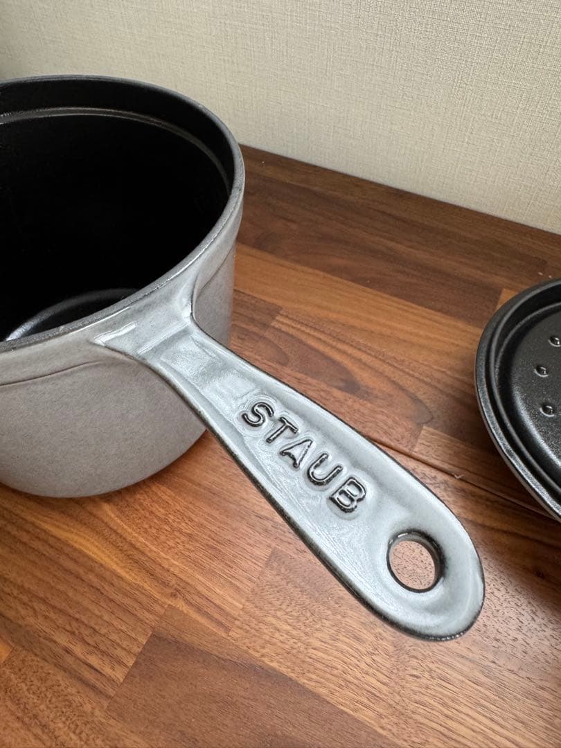 いずぴい様用【新品未使用】STAUB スープポット18cm