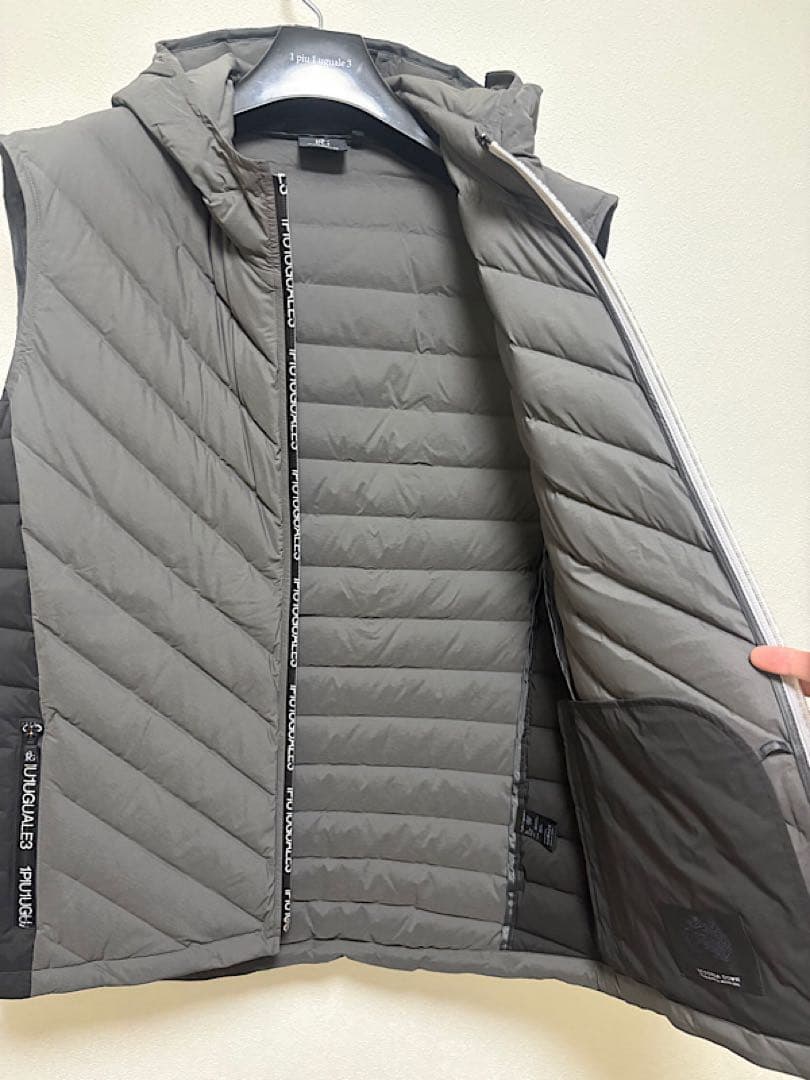 新品1PIU1UGUALE3 GOLF 24AW定価10万フーディダウンベスト灰