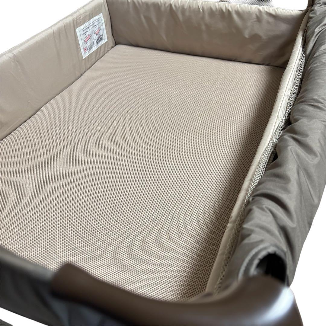 美品 アップリカ Aprica ココネル エアー ベビーベッド ブラウン