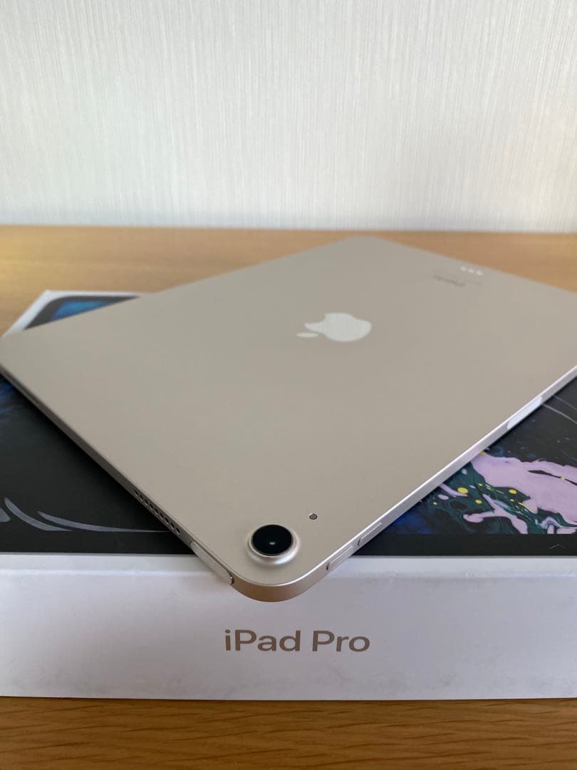 iPad Air 第5世代　未使用に近い　バッテリー状態非常に良い