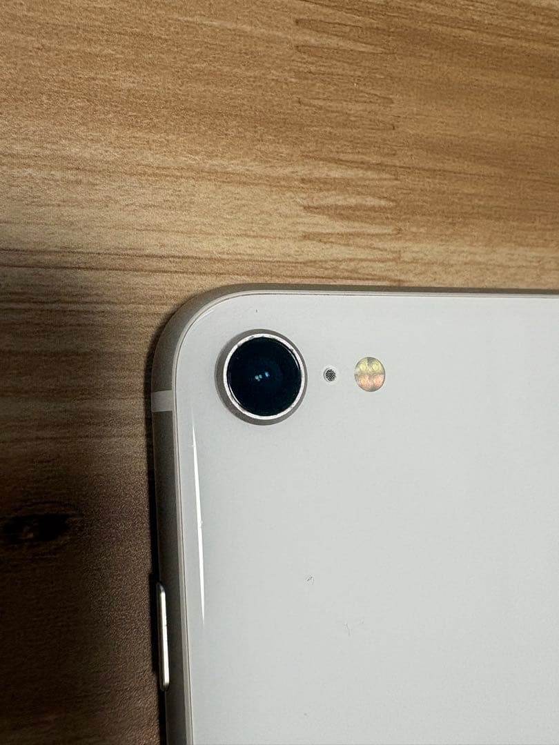 iPhone SE 第3世代 128GB スターライト au 美品 動作良好