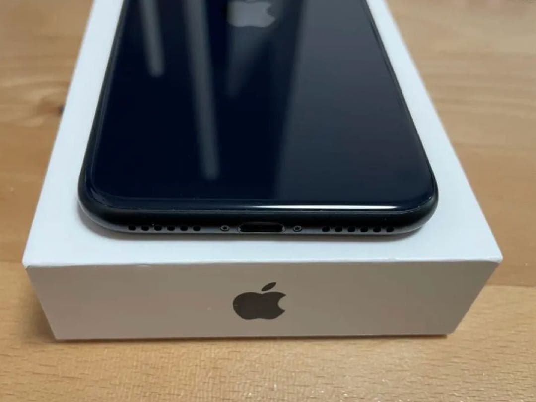 iPhoneSE 第3世代 本体 64gb iPhone SE se3 ブラック