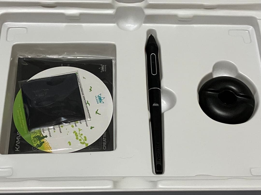 ペンタブレット KAMVAS 12